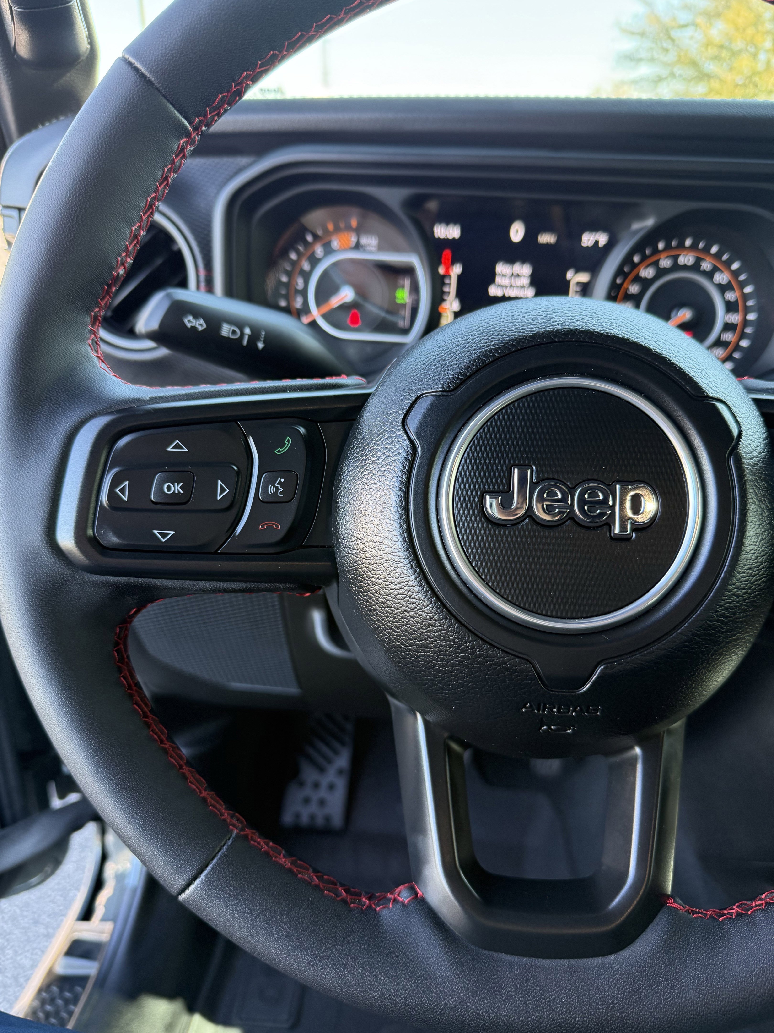 Used 2024 Jeep Wrangler Unlimited Rubicon image 22