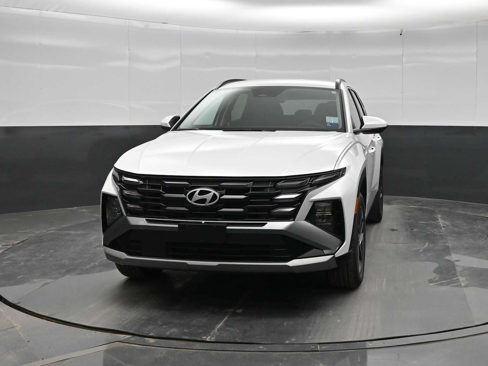 New 2026 Hyundai Tucson SEL w/ Tow & Go Package AWD/4WD image 3