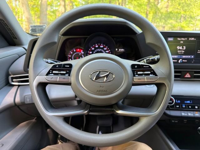 Certified 2023 Hyundai Elantra SEL FWD image 19