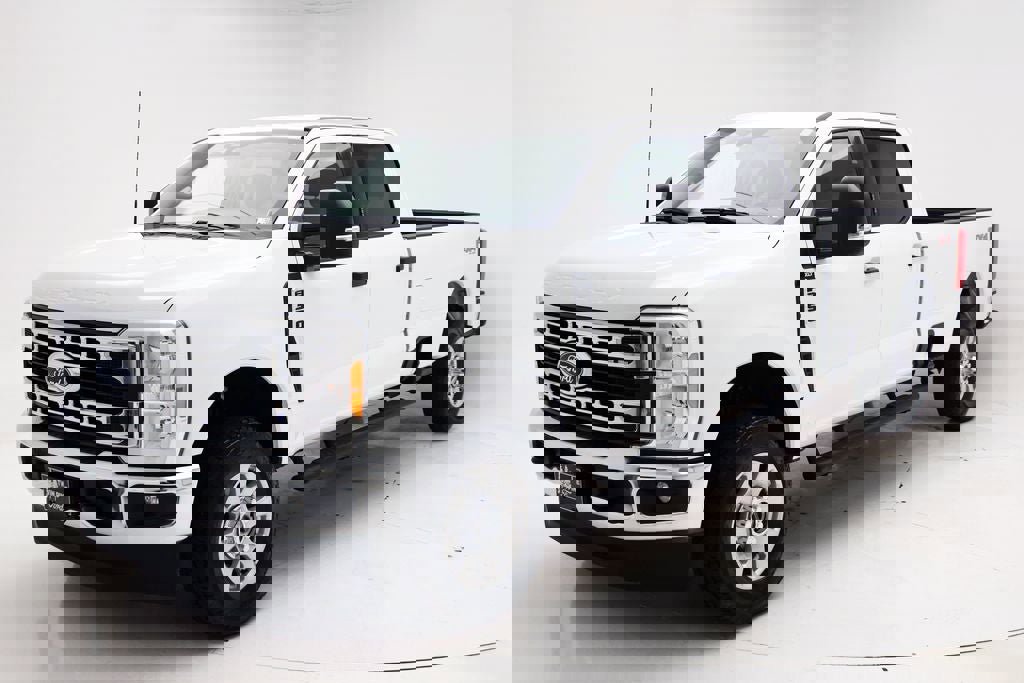 Used 2023 Ford F350 XLT w/ FX4 Off-Road Package video 2