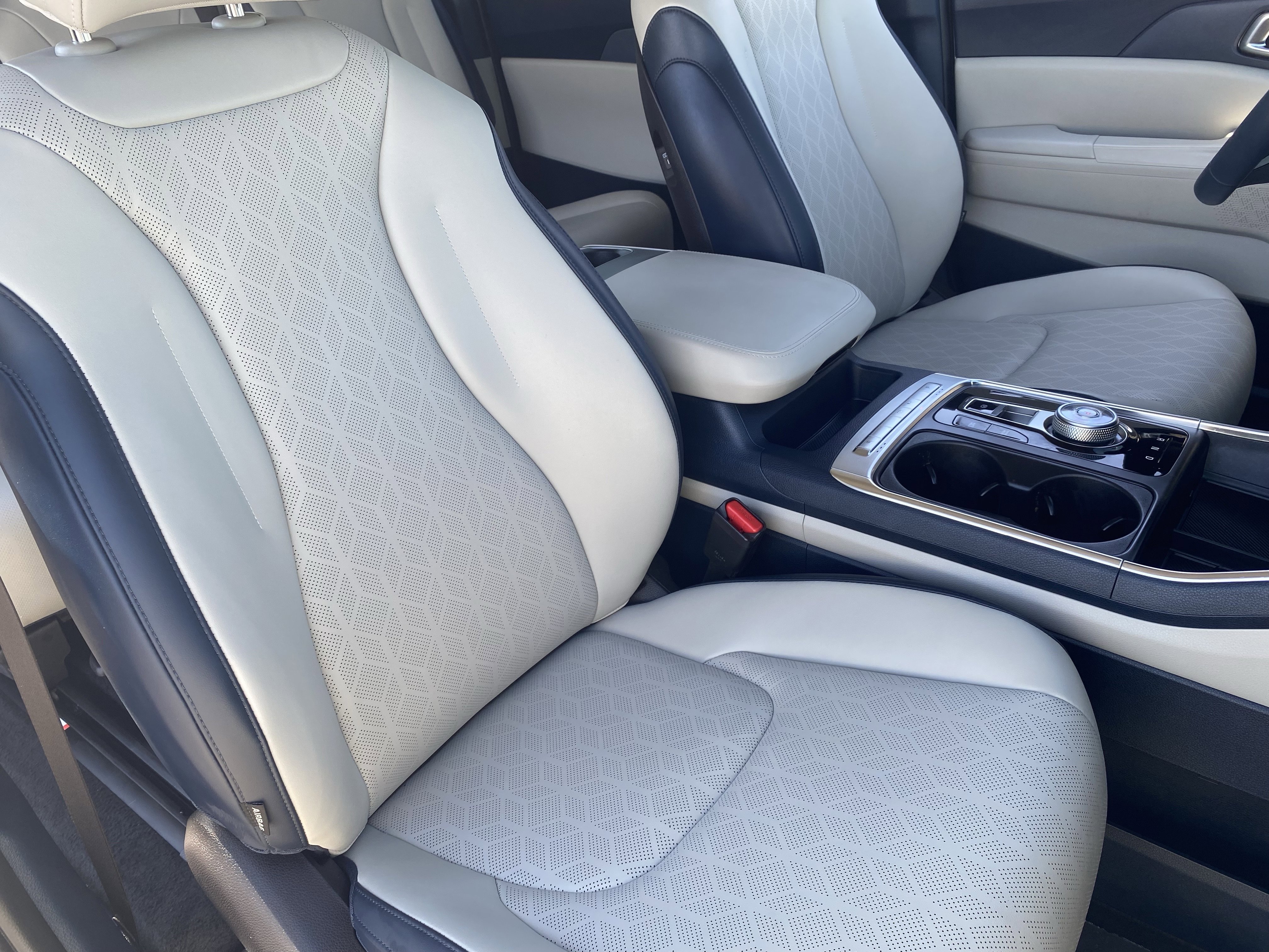 Certified 2026 Kia Carnival EX FWD image 9