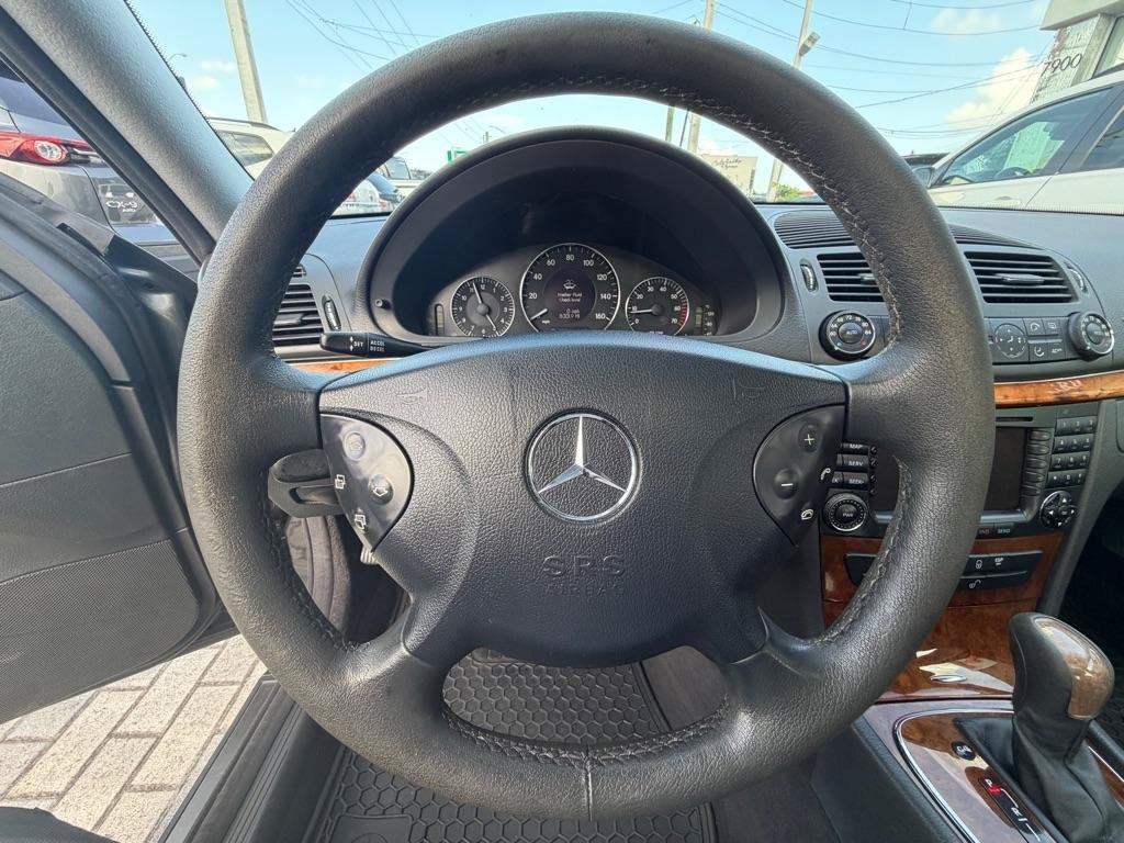 Used 2004 Mercedes-Benz E 320 Sedan image 17