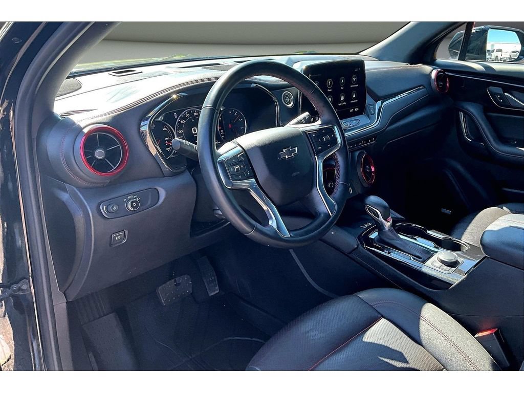 Used 2023 Chevrolet Blazer RS w/ Enhanced Convenience Package FWD image 16