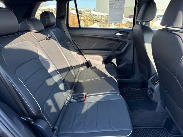 Used 2024 Volkswagen Tiguan SEL R-Line image 11