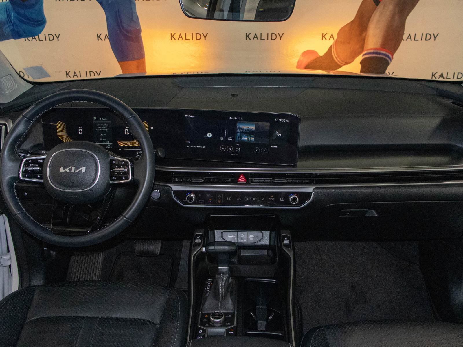 New 2025 Kia Sorento S w/ Panoramic Sunroof Package image 3