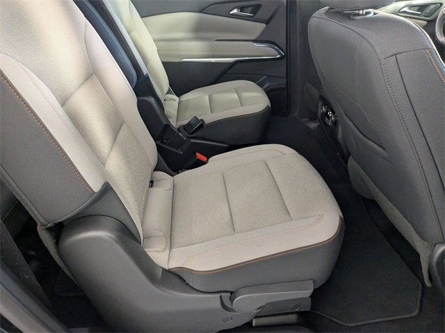 Certified 2025 Chevrolet Traverse LT image 32