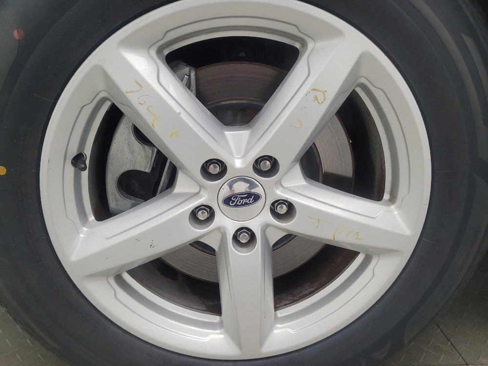 Used 2018 Ford Explorer XLT FWD image 31