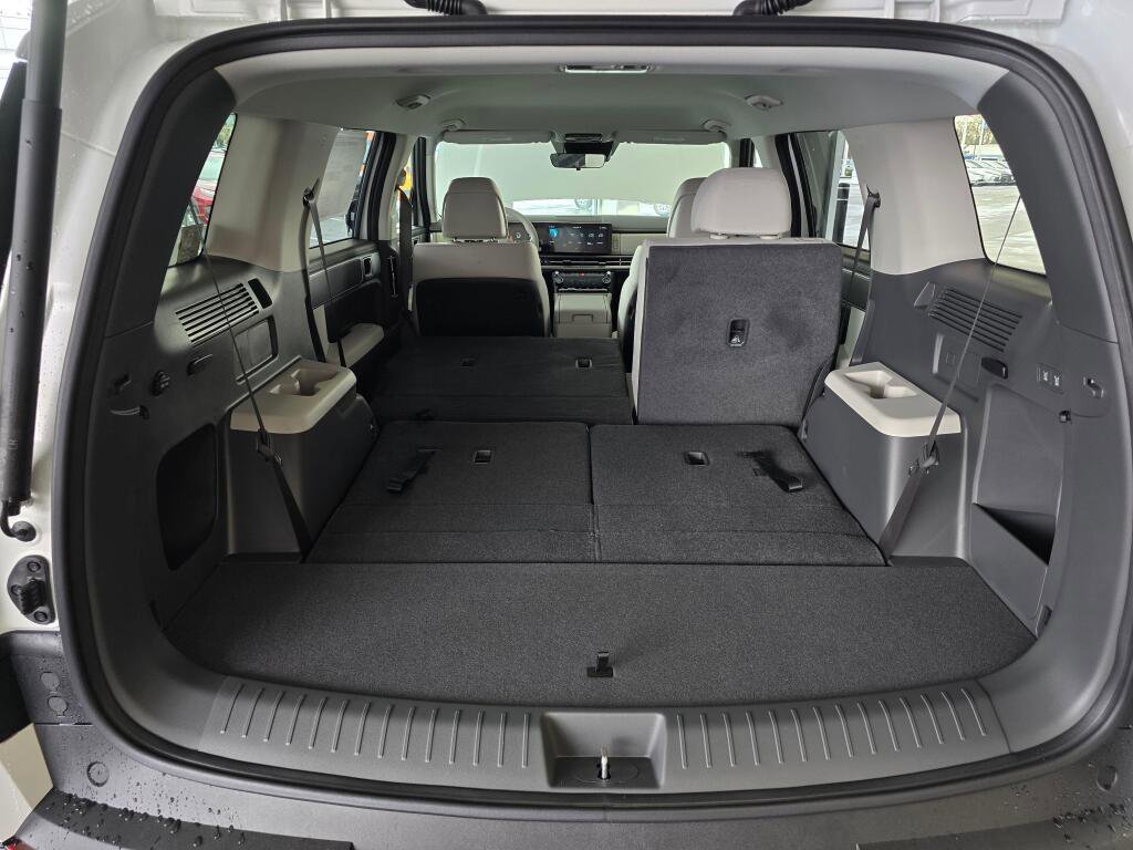 New 2026 Hyundai Santa Fe SE image 15