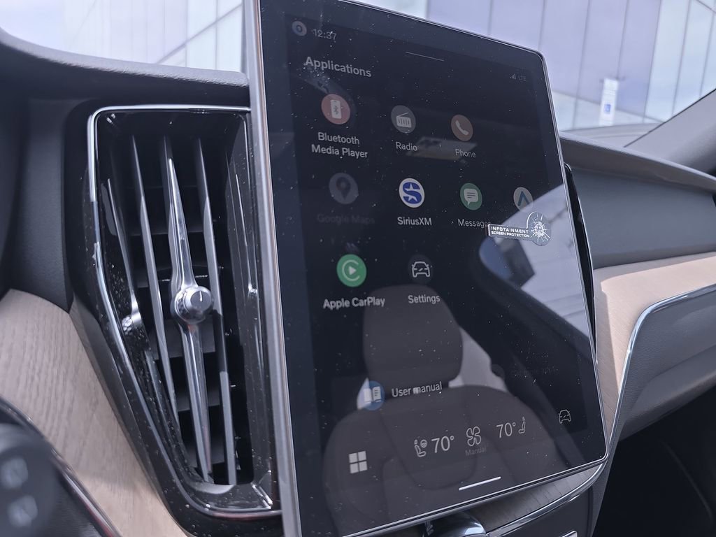 New 2026 Volvo XC60 B5 Core w/ Climate Package image 22