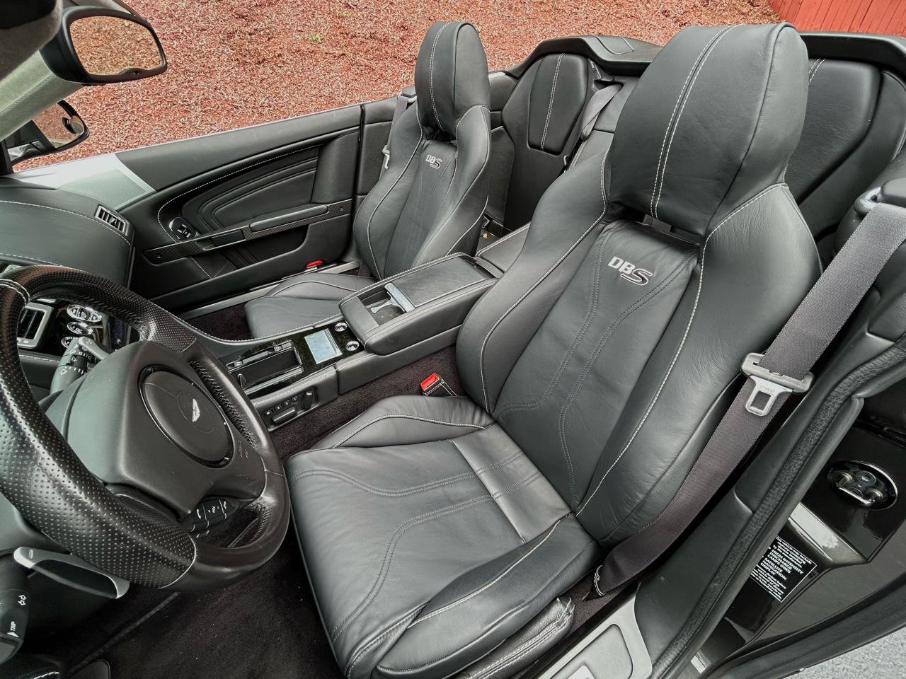 Used 2011 Aston Martin DBS Volante RWD image 14