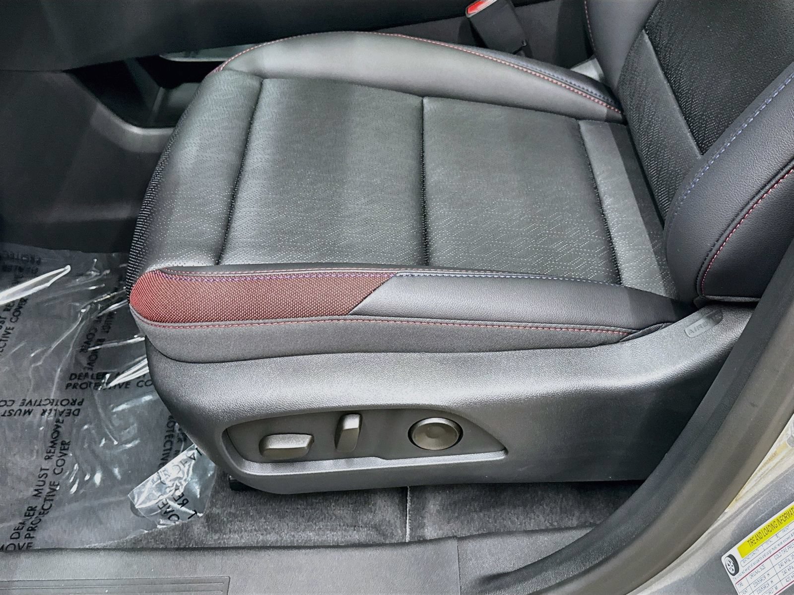 New 2026 Chevrolet Equinox RS w/ Convenience Package III AWD/4WD image 22