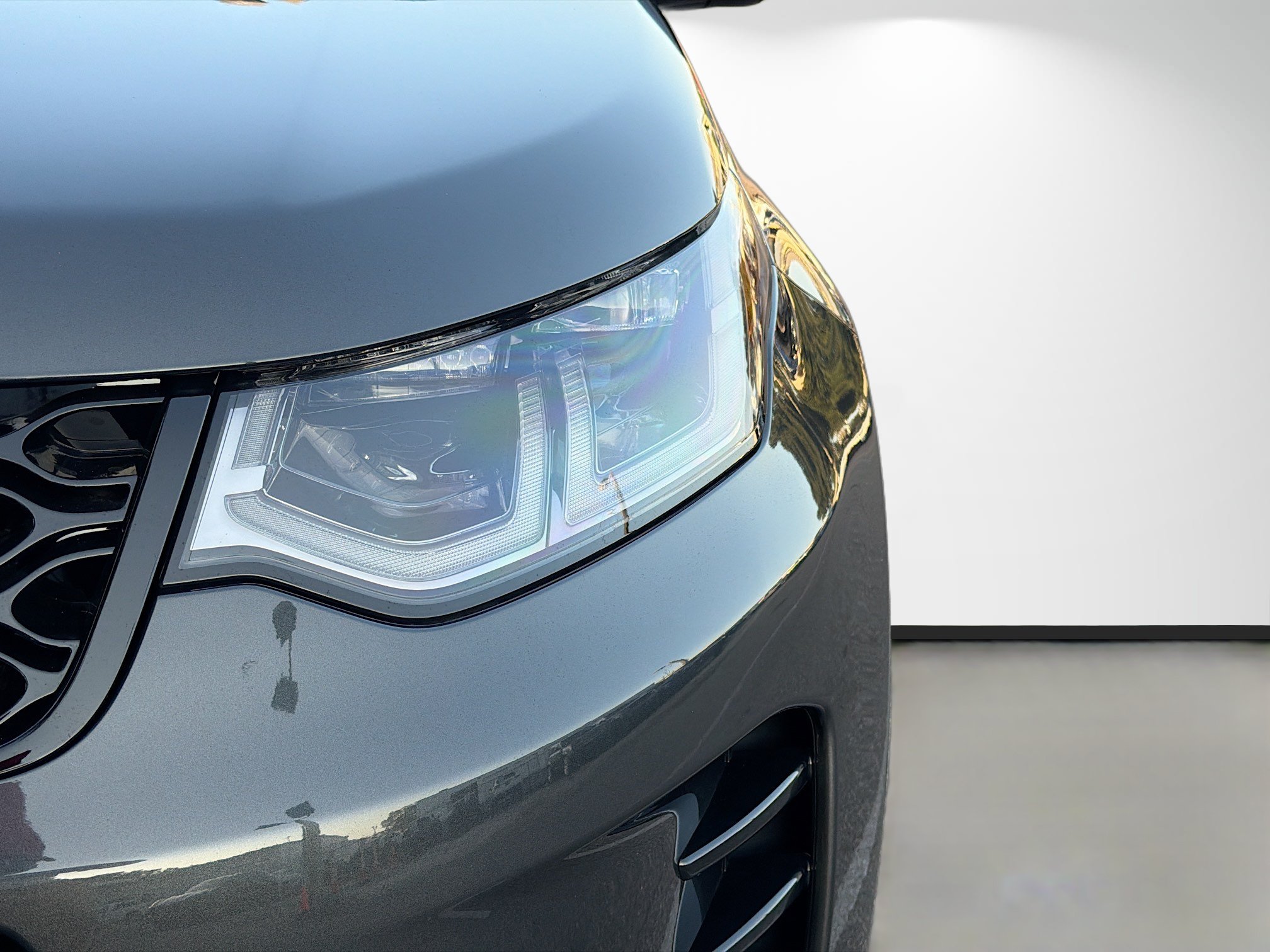 New 2026 Land Rover Discovery Sport Landmark AWD/4WD image 9