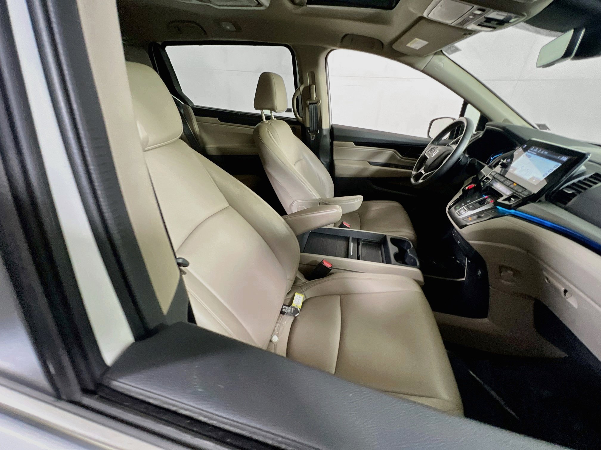 Used 2023 Honda Odyssey Touring image 29