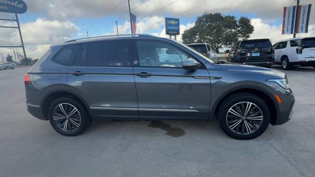 Used 2024 Volkswagen Tiguan SE FWD image 9