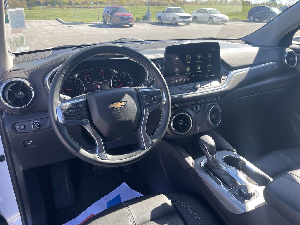 Used 2023 Chevrolet Blazer LT image 17