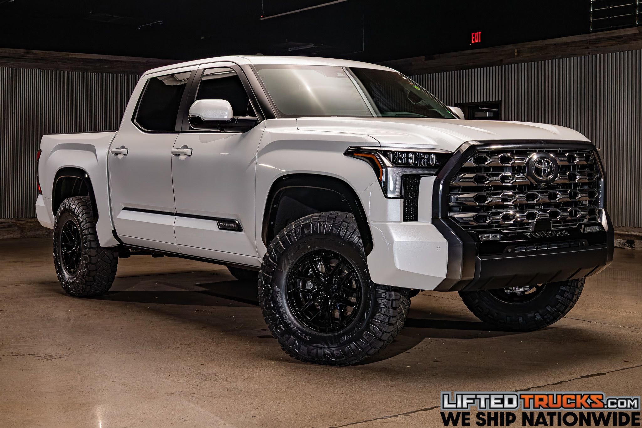 Used 2026 Toyota Tundra Platinum AWD/4WD image 1
