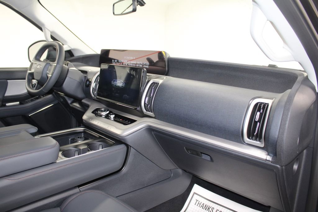 New 2025 Ford Expedition Max Active image 32