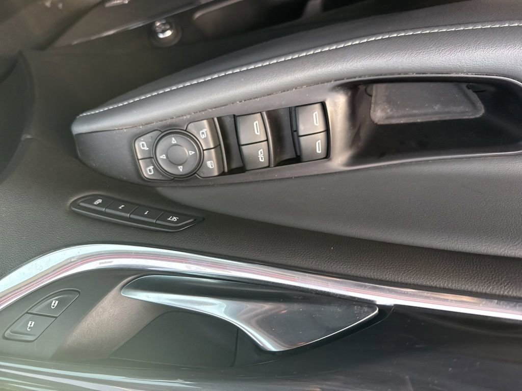 Used 2020 Buick Enclave Premium image 12