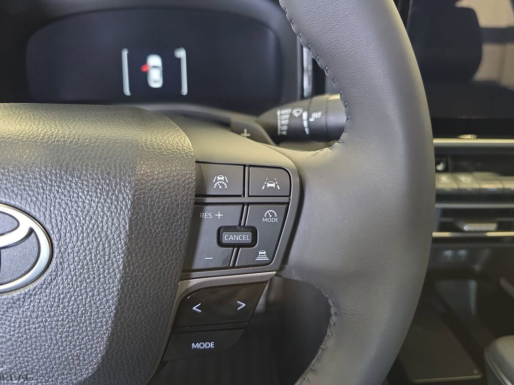 Used 2025 Toyota Camry XSE image 21