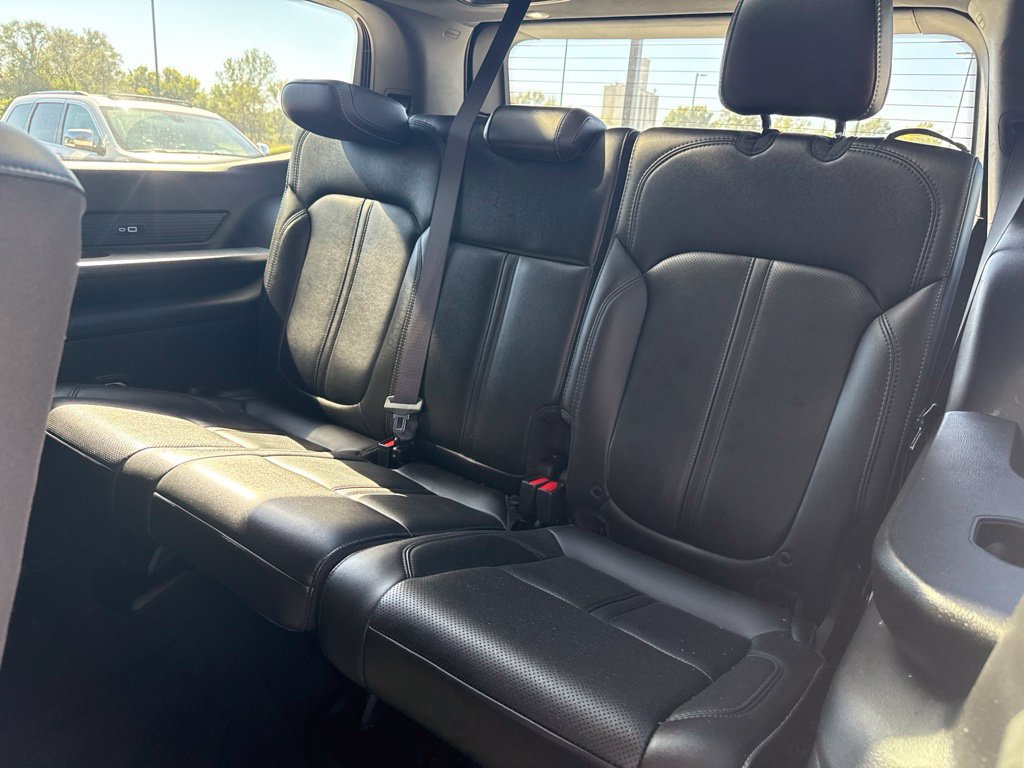 Used 2023 Jeep Wagoneer 4WD w/ Premium Group I image 12
