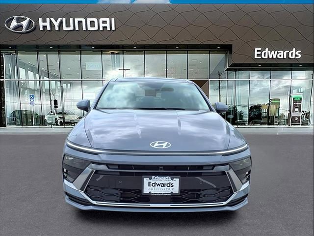 New 2025 Hyundai Sonata Limited image 11