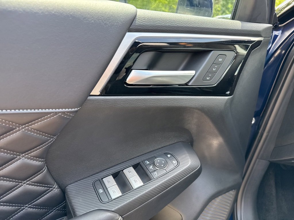 New 2025 Mitsubishi Outlander SEL image 24