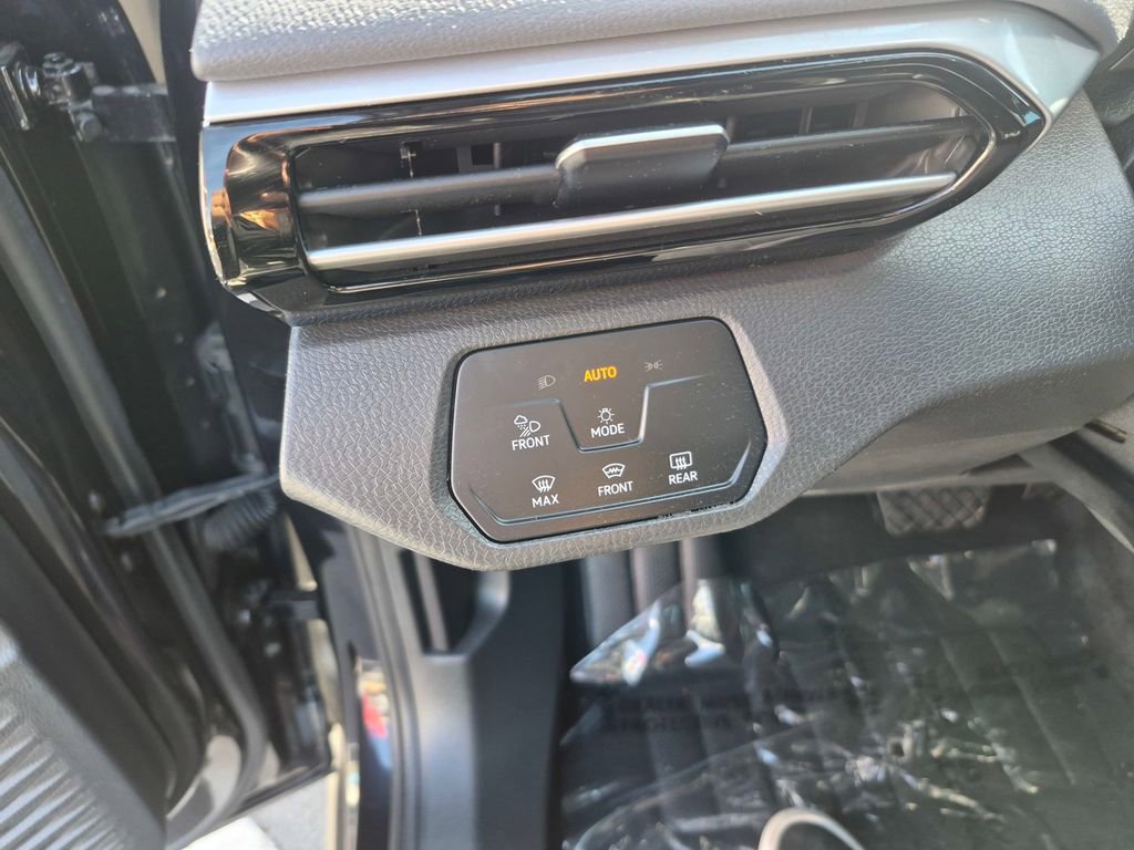 Used 2023 Volkswagen ID.4 Pro S AWD/4WD image 11