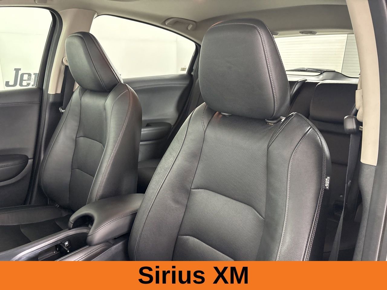 Used 2022 Honda HR-V EX-L image 10