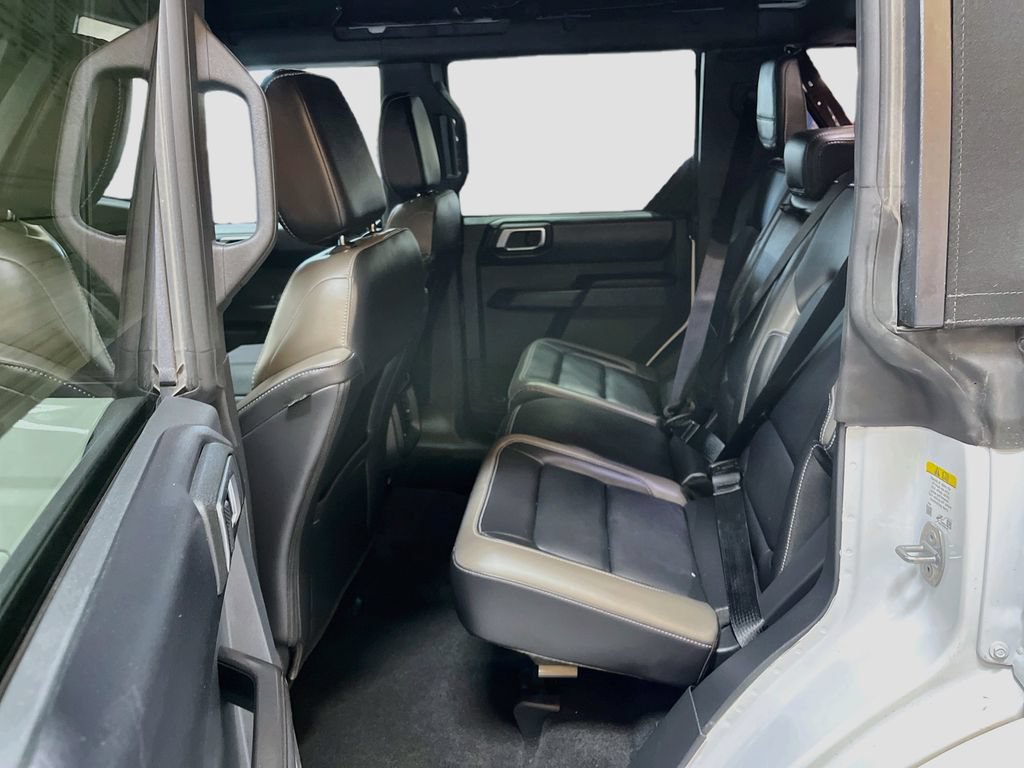 Used 2025 Ford Bronco Outer Banks AWD/4WD image 24