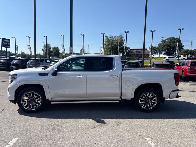 Used 2024 GMC Sierra 1500 Denali Ultimate AWD/4WD image 8