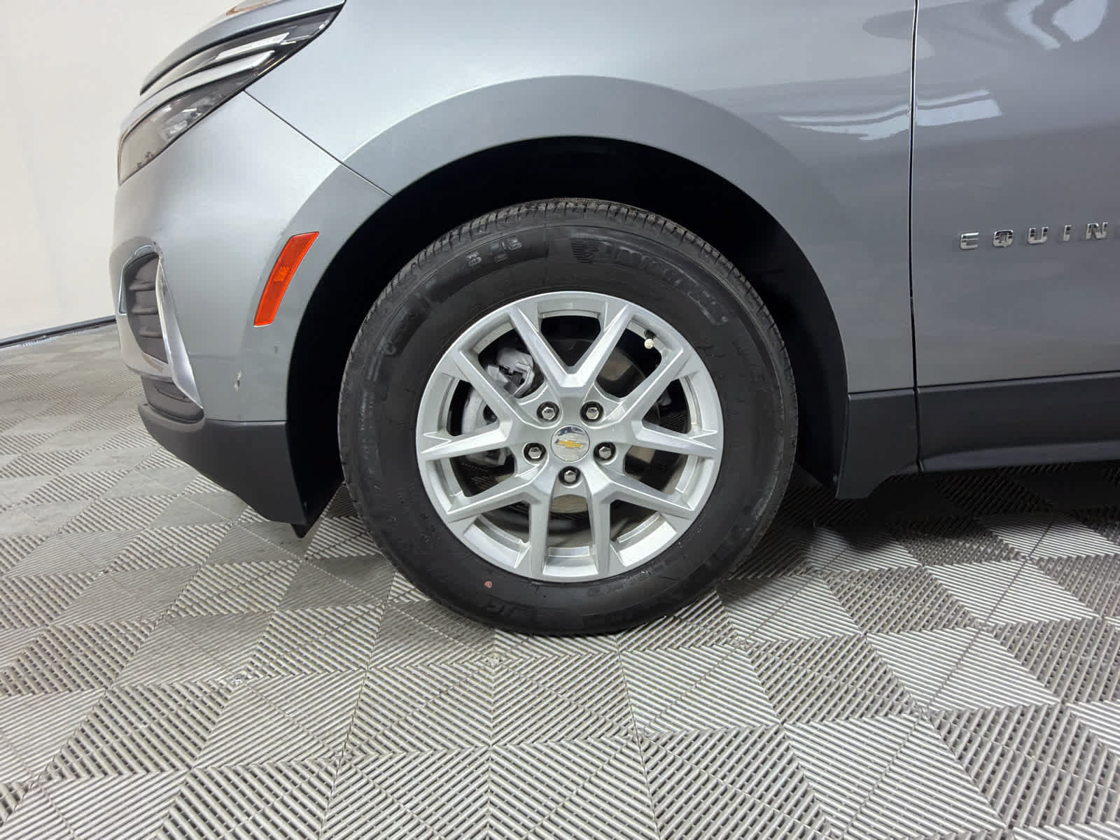 Used 2023 Chevrolet Equinox LT FWD image 10
