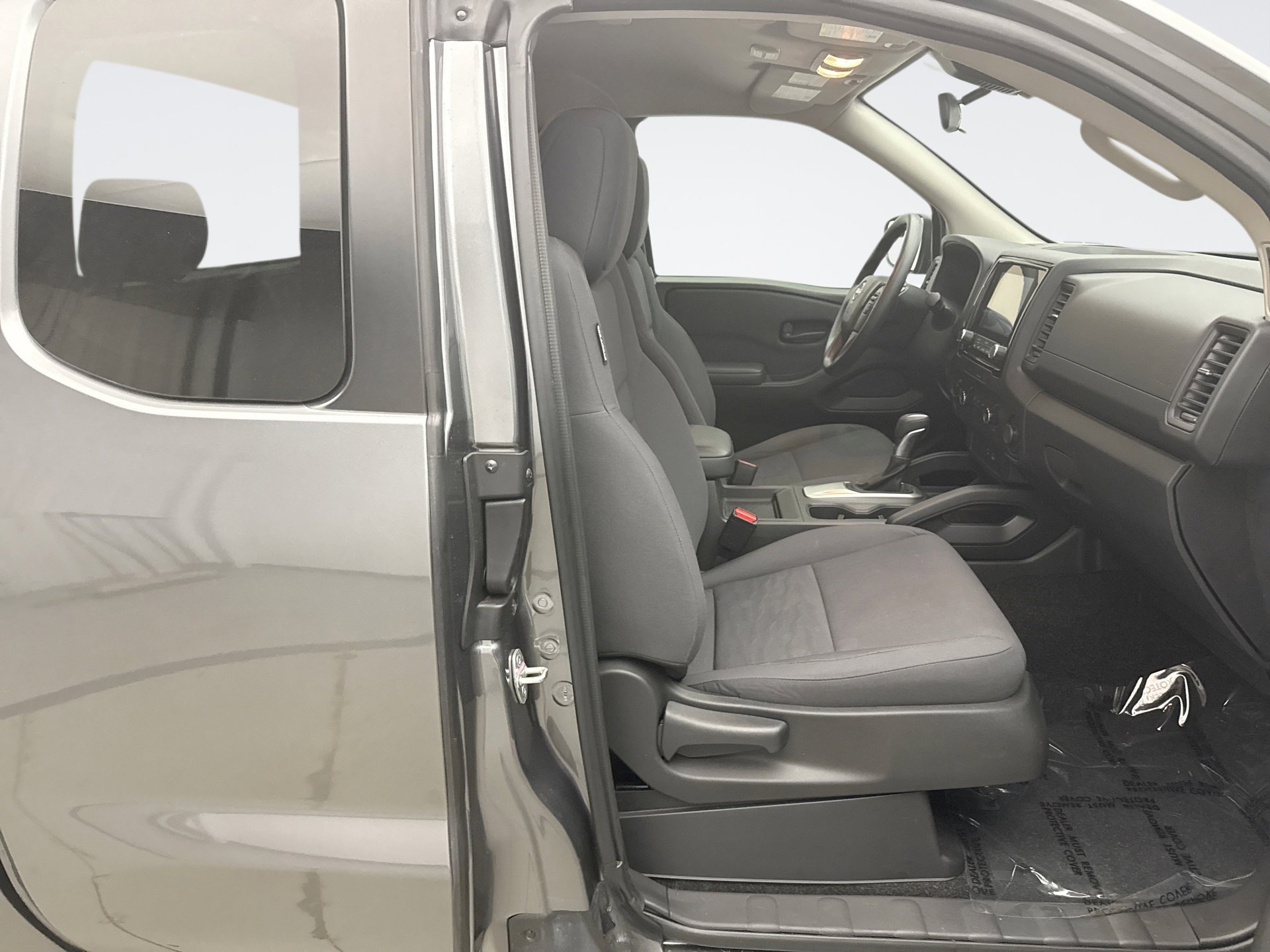 Used 2022 Nissan Frontier S AWD/4WD image 16