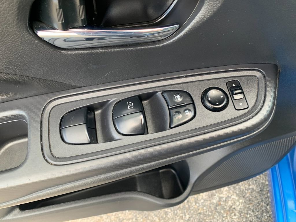 Used 2020 Nissan Versa SV image 13