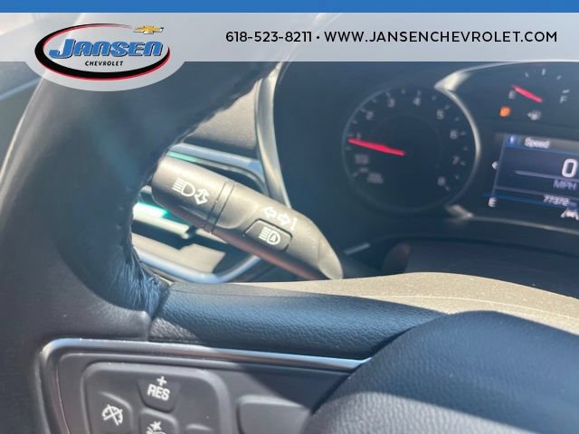 Used 2019 Chevrolet Equinox LT w/ Driver Convenience Package FWD image 17