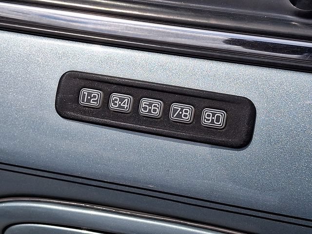 Used 2005 Mercury Grand Marquis GS RWD image 20