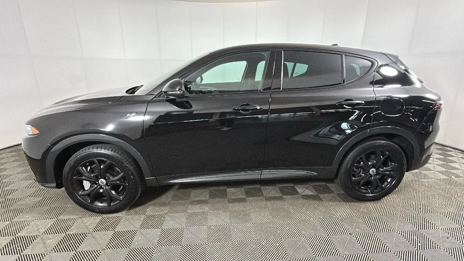 Used 2024 Dodge Hornet R/T w/ R/T Blacktop Package AWD/4WD image 7