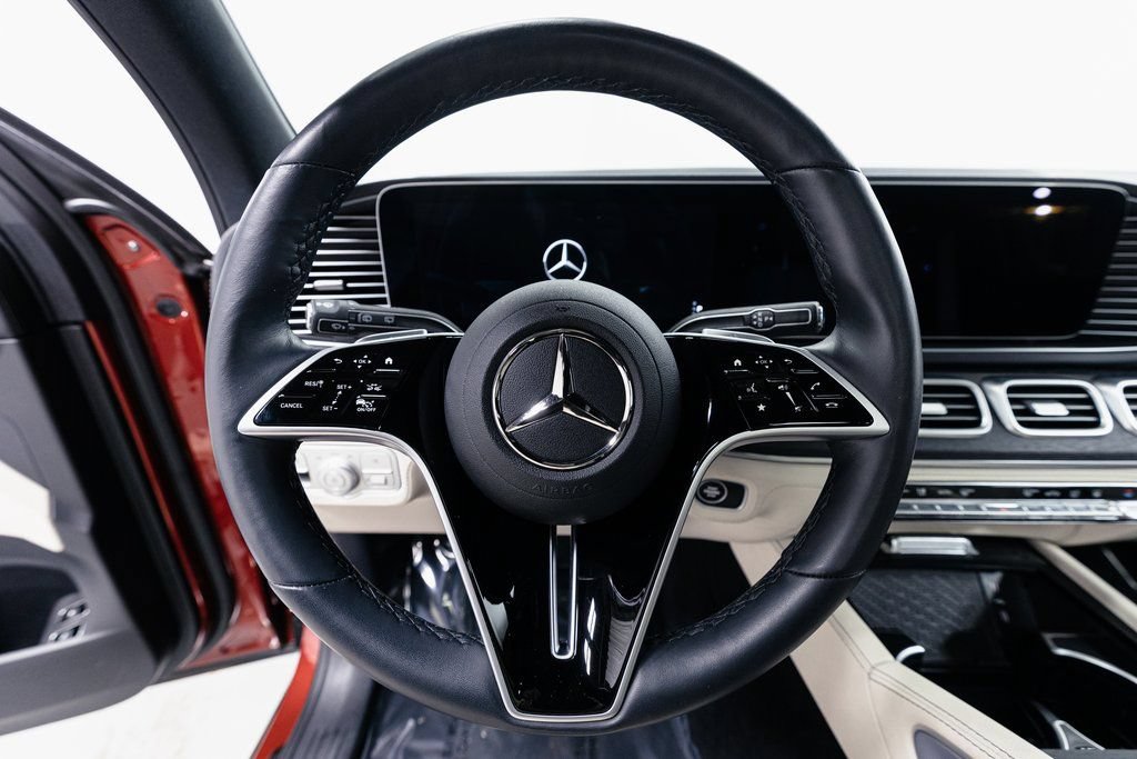 Used 2025 Mercedes-Benz GLE 450e 4MATIC w/ AMG Line Exterior image 10