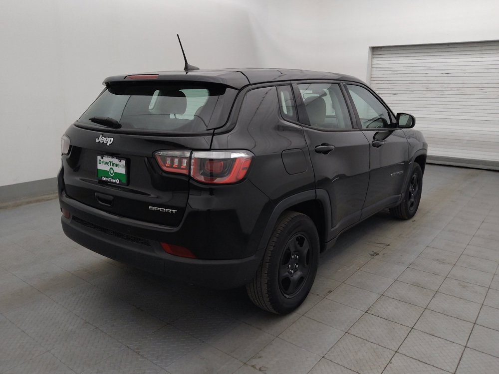 Used 2018 Jeep Compass Sport w/ Tech Group FWD image 9