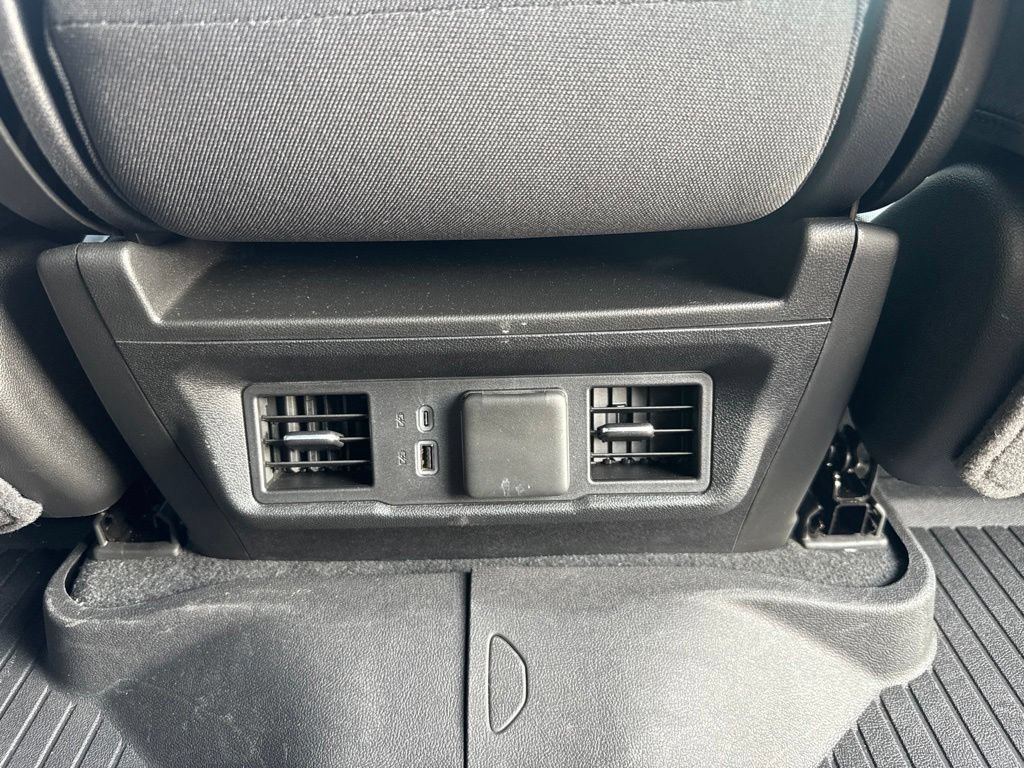 Used 2025 Chevrolet Silverado 2500 LT AWD/4WD image 26