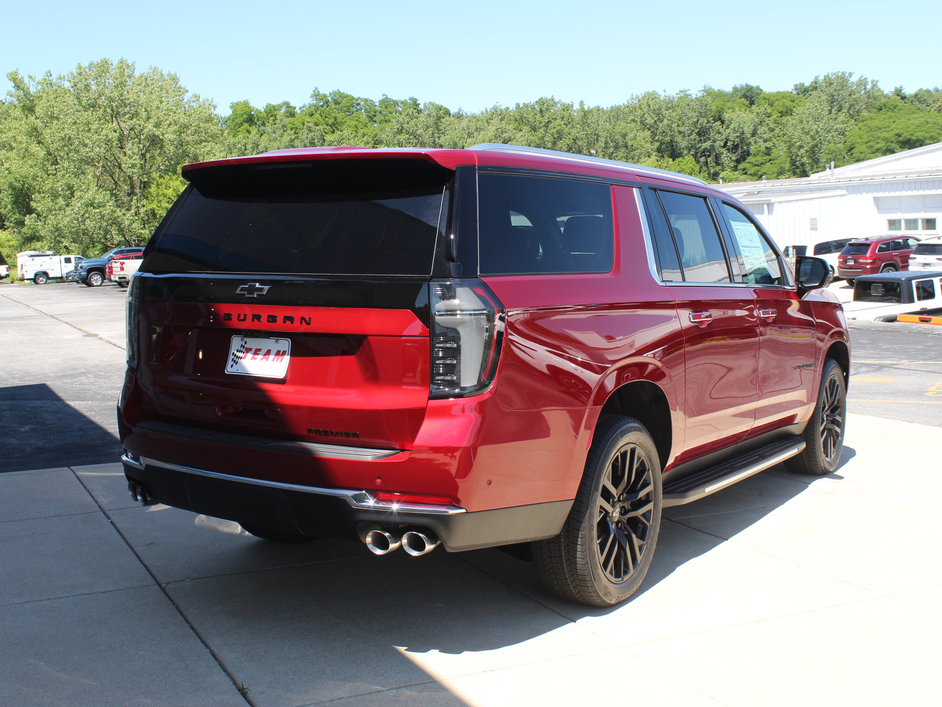 New 2026 Chevrolet Suburban Premier AWD/4WD image 4