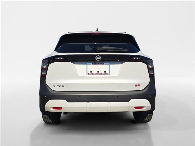 New 2026 Nissan Kicks SR image 4