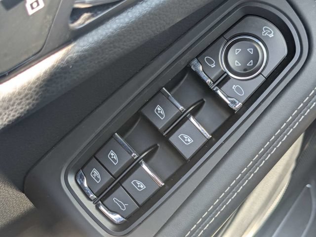 Used 2024 Porsche Macan S AWD/4WD image 24