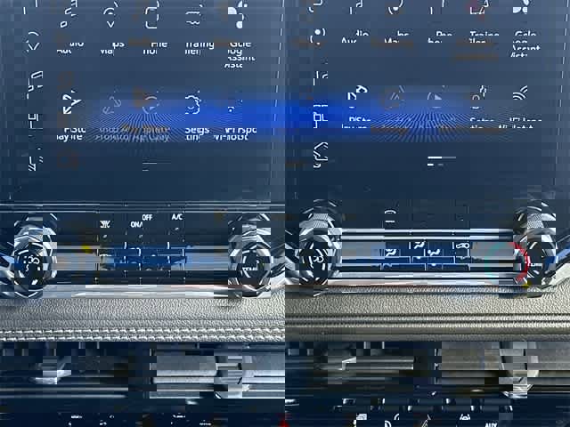 Used 2023 Chevrolet Colorado LT image 14