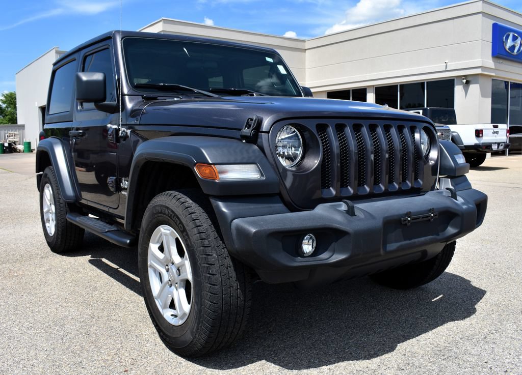 Used 2020 Jeep Wrangler Sport AWD/4WD image 7