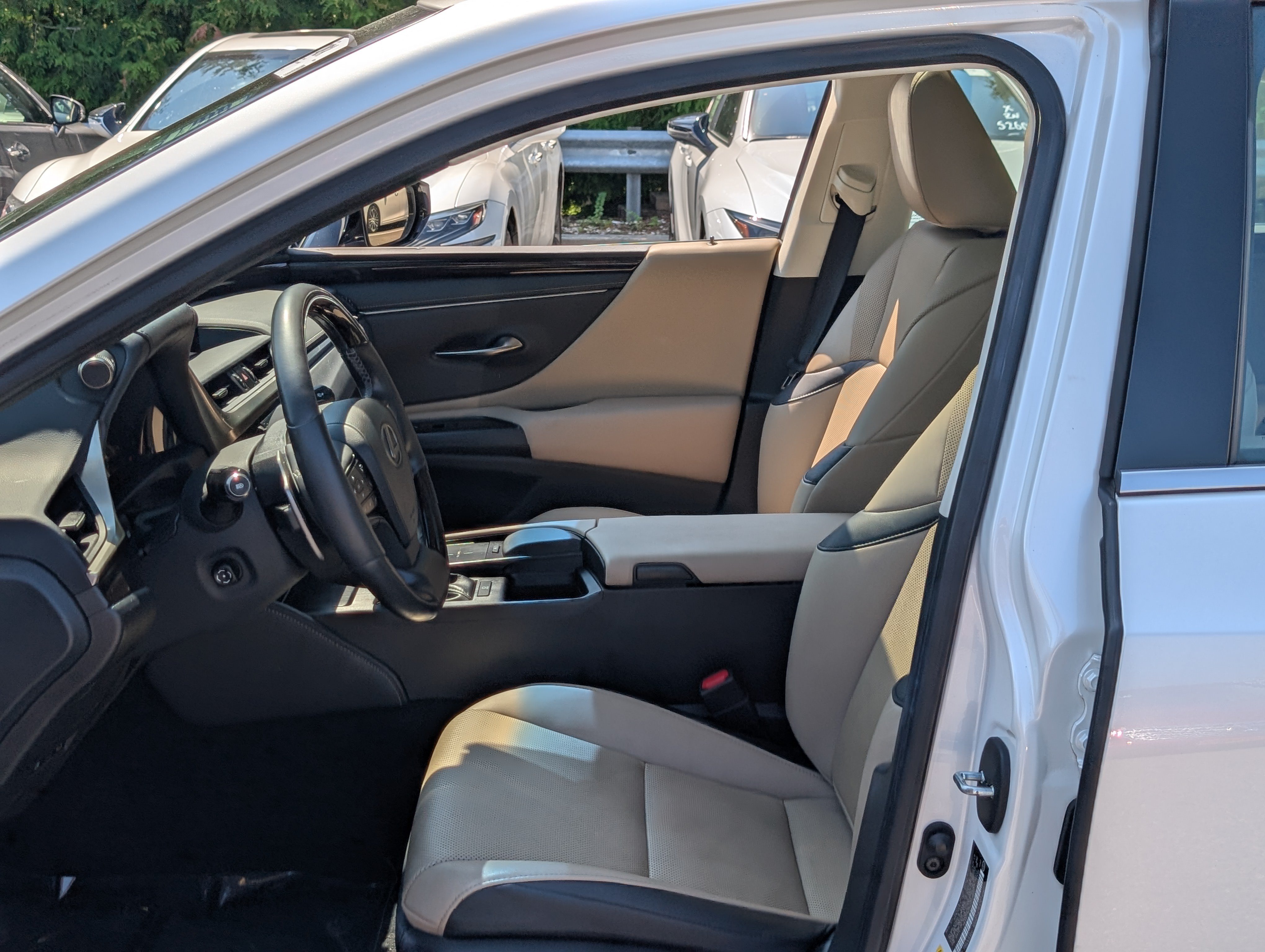 Used 2019 Lexus ES 350 w/ Premium Package FWD image 15