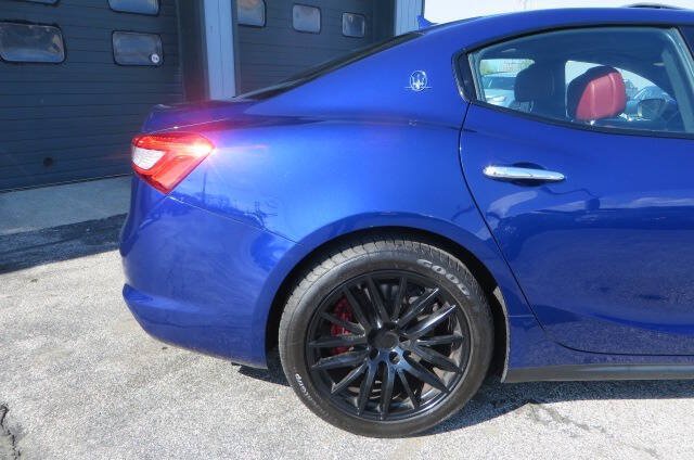 Used 2019 Maserati Ghibli S Q4 AWD/4WD image 38