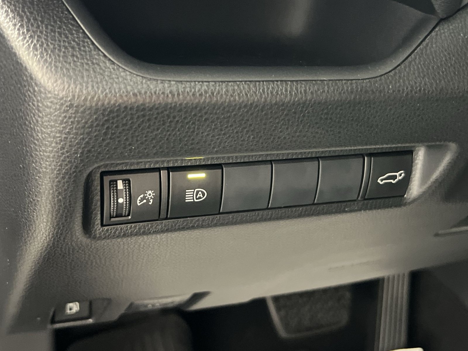 Used 2019 Toyota RAV4 XLE w/ Convenience Package AWD/4WD image 31