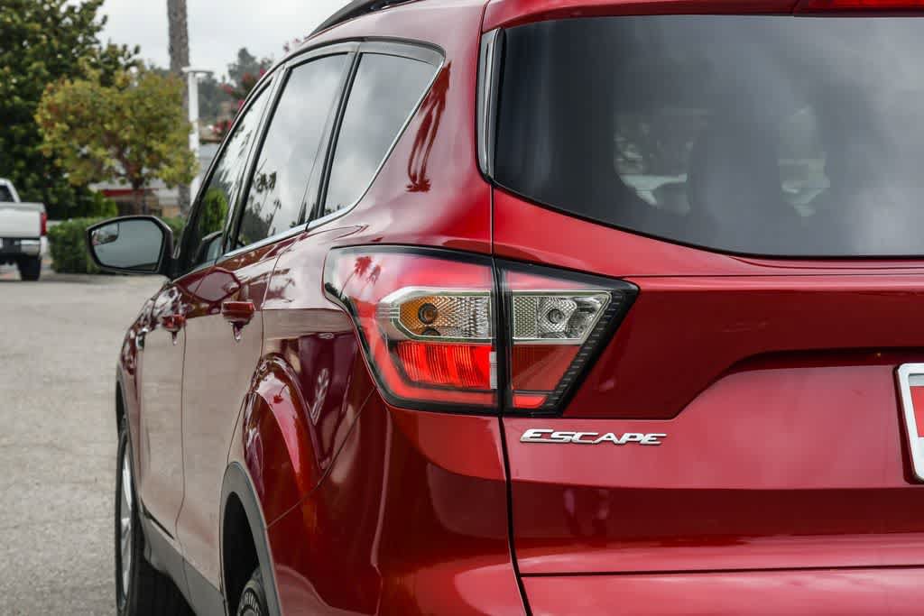 Used 2018 Ford Escape SEL AWD/4WD image 6