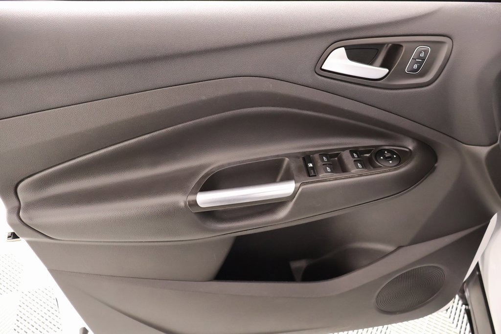 Used 2018 Ford Escape SE w/ Ford Safe & Smart Package image 15