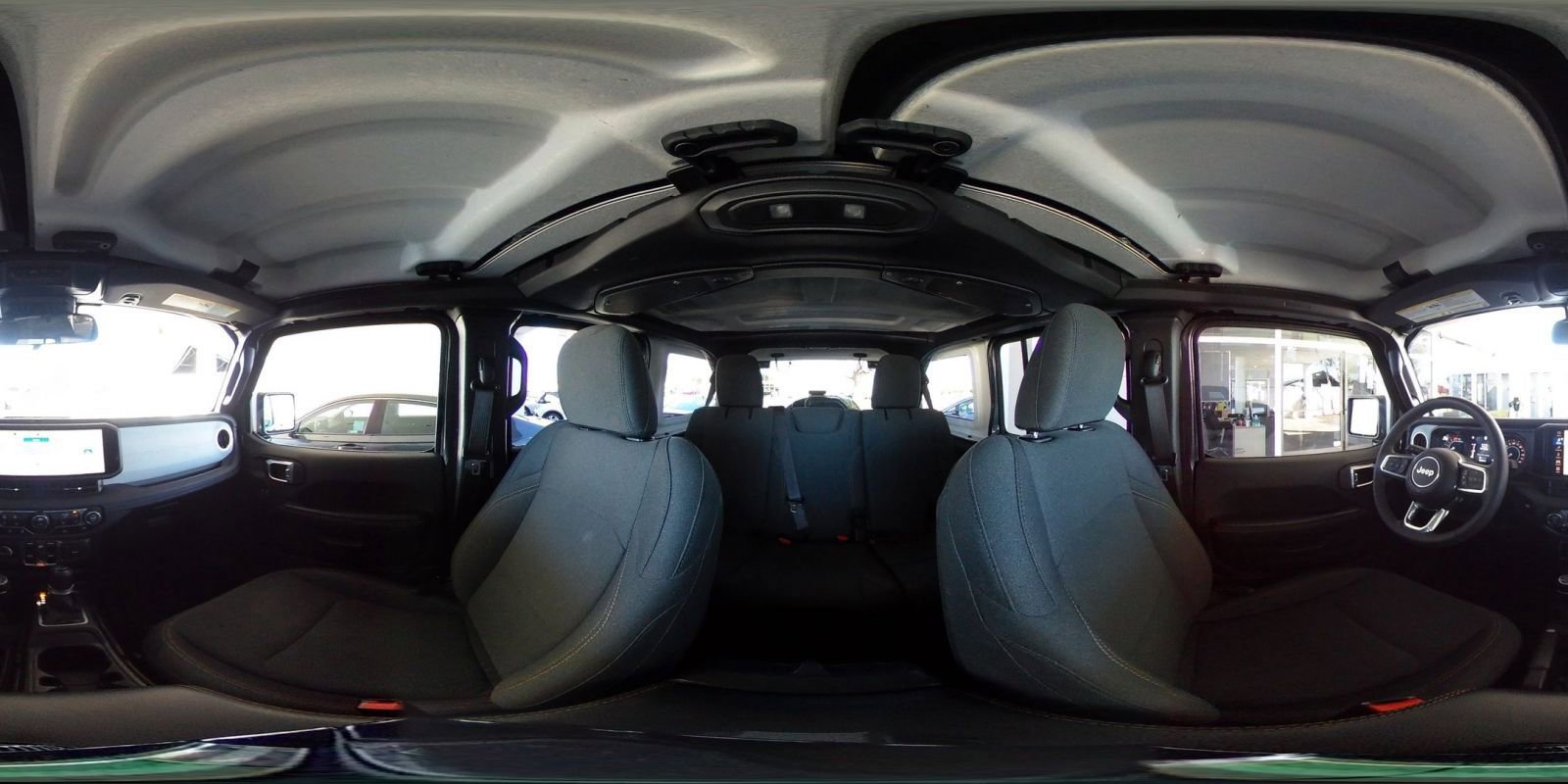 Used 2025 Jeep Wrangler Sahara image 42